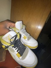 Jordan 4 Retro Vivid Sulfur Men’s Sneakers Size 12