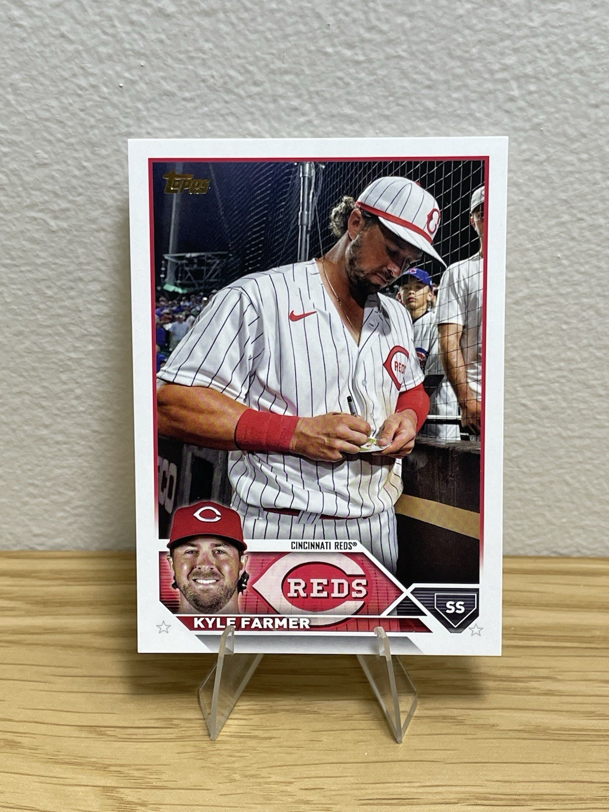 2023 Topps Series 1 - Kyle Farmer #33 Ssp Image Variation Golden Mirror