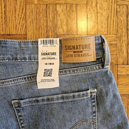 Firma Levi Strauss & Co. Jeans corti super strech Demin Mid Rise 5" - Foto 5 di 8