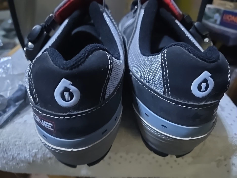 Zapatos para bicicleta SixSixOne Flight SPD 45/11 NUEVOS Foto 3 de 4