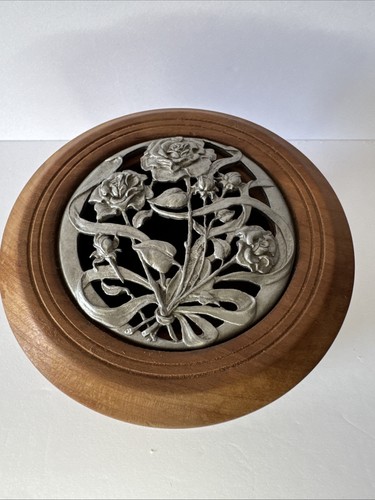 Natural Wooden Potpourri Bowl Hand Turned Metal Roses Stash Decor Rare Find - Picture 4 of 10