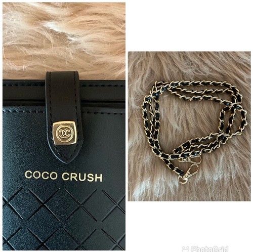 Lot pochette écharpe smartphone Chanel nouveauté, support bague et breloque neuf et jamais utilisé - Photo 5 sur 8