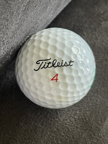 (1) Titleist LGE-KU Electric Company Logo Pro V4 TruFeel Golf Ball From Kentucky - Picture 2 of 3