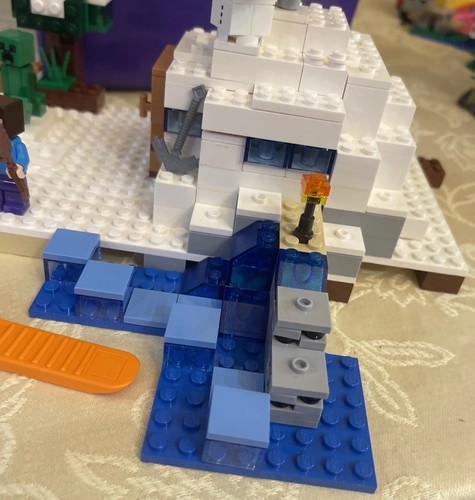 #21120 the snow hideout lego minecraft 2015 no box no manual complete - Picture 6 of 8