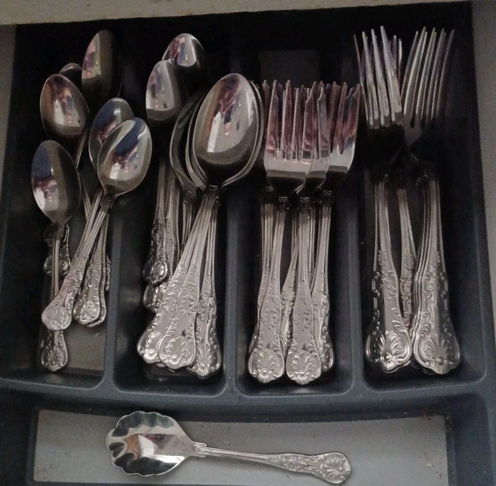 Wallace United States Stainless Steel Single Flatware Pieces for