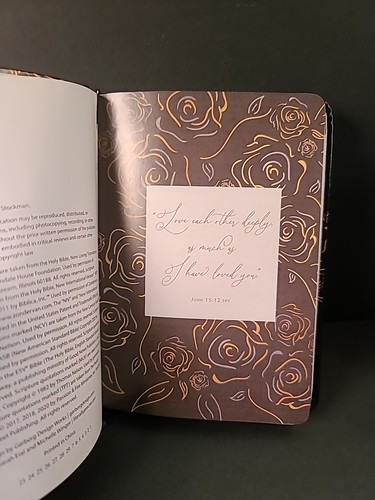 Love Always – 365 Daily Devotions for Couples | Faux Leather Cover | Inspiration - Bild 6 von 12