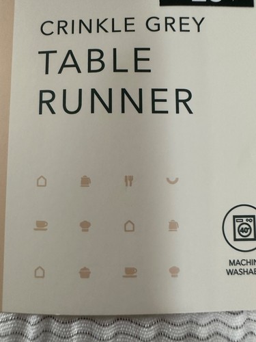 BNWT Grey Crinkle table runner for dinning table 35 x230 cm home accessories - Picture 2 of 4