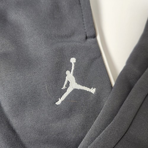 Nike Jordan Boys Therma-FIT Pants Grey Jumpman Air Size 6 852747-176 NWT Warm - Picture 4 of 4