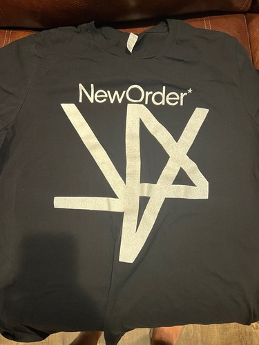 New Order Shirt Size Médium