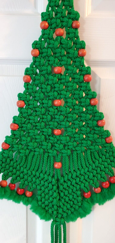 Vintage Macrame Christmas Tree Door Hanger 34" Long Green w/Red Wood Beads MCM - Picture 5 of 10