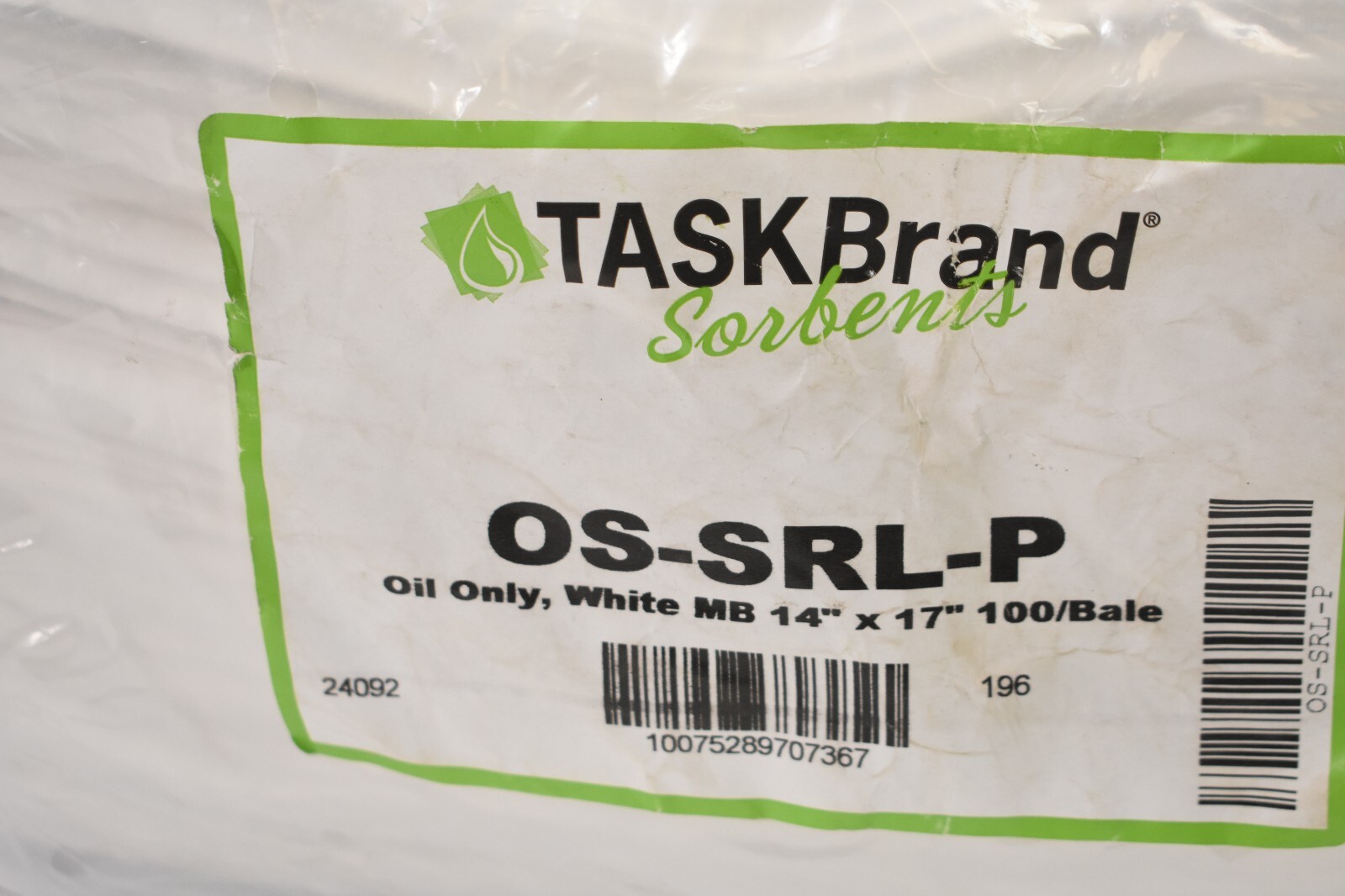 Hospeco TaskBrand Oil Only Sorbent Pads Unscented 14" x 17" White 100 Pack