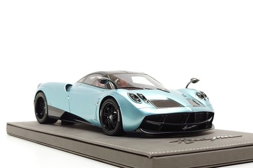 BBR Models 1:18 Pagani Huayra Japan Edition in Azzurro Sardegna - Picture 5 of 13