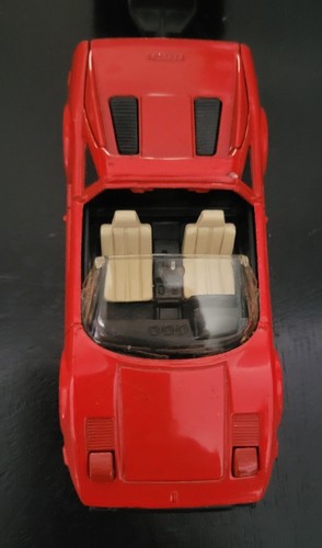Corgi 4.7" Ferrari 308 GTS Diecast Red Toy Car Magnum PI with Trailer And Cycles - Picture 3 of 11