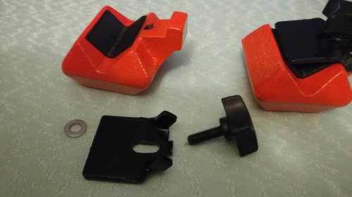 2 weighted clamps. 3 lbs each - Picture 2 of 4