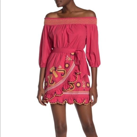 NWOT Tularosa Embroidered Maida Dress