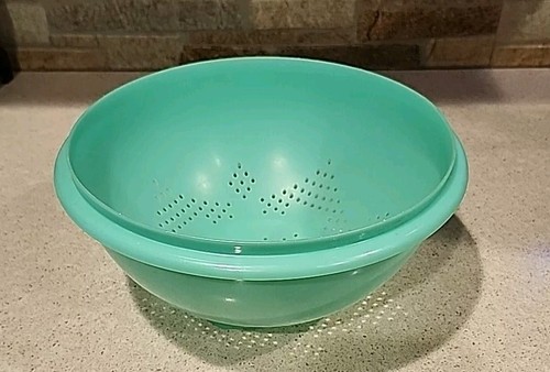 Colador colador vintage Tupperware verde jadeíta #339-3 - Imagen 5 de 8