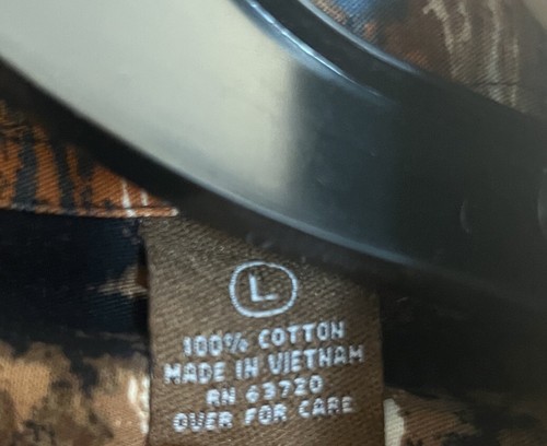 Lot of 3 Magellan Sportswear Long Sleeve Button Up Camo Buck Print Shirts Men’s - Picture 10 of 16