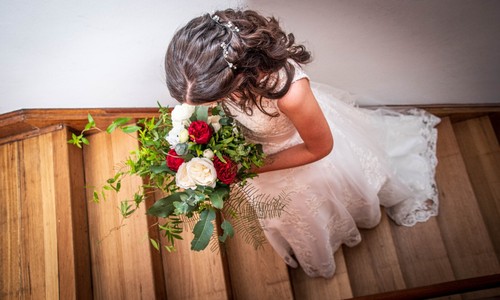 Ball-Gown/Princess V-Neck Chapel Train Lace Tulle Wedding Dress in Ivory Size 10 - Picture 1 of 9