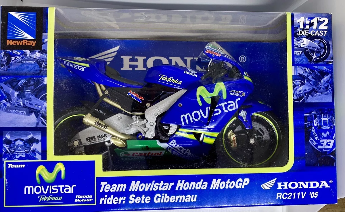 Seve Gibernau #15 Team Movistar Honda MotoGP 1:12 New Ray RC211V