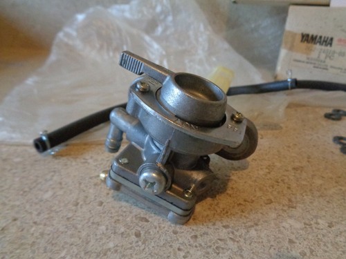 NOS Yamaha XS-850 XS-750 New Original Right & Left Fuel Valve Petcock Set # Y-15 - Picture 8 of 12