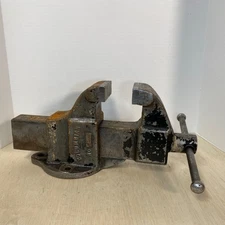 Vintage Columbian Vise & Mfg Co No. 504 Stationary Bench Vice Cleveland USA