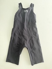 TYR Venzo Closed Back Tech Suit Size 28