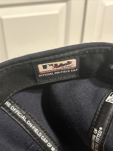 Cappello uomo New Era 59Fifty Cleveland Indians "C" blu navy aderente berretto 7 5/8 usato - Foto 7 di 7