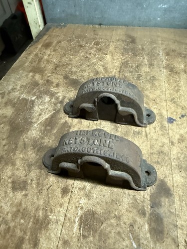 Antique Improved Keystone Cast Iron Barn Door Rollers Wheels Pulley Pair Set USA