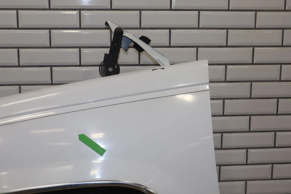 88-98 Chevy Truck SUV GMT400 OBS Left LH Fender White / Pewter OEM Foto 4 de 4