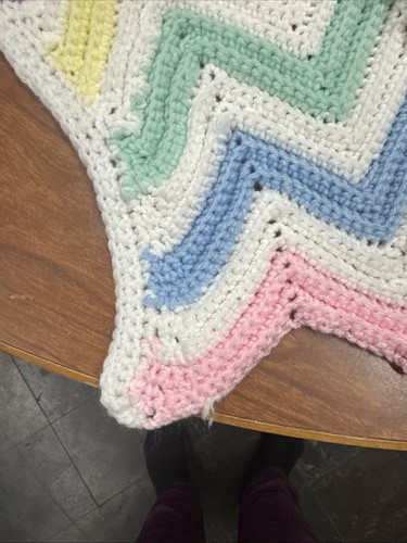 45x49” Chevron Crochet Blanket Hand Made Baby Pastels Vintage Chair Throw White - Picture 4 of 14