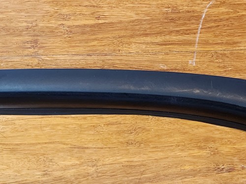 06-11 BMW E90 325i 328 323 330 Door Window Trim Molding Rain Gutter Driver LEFT - Picture 4 of 11
