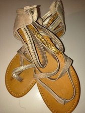 New Women's Thong Style Faux Leather Women's Sandals- Champagne
