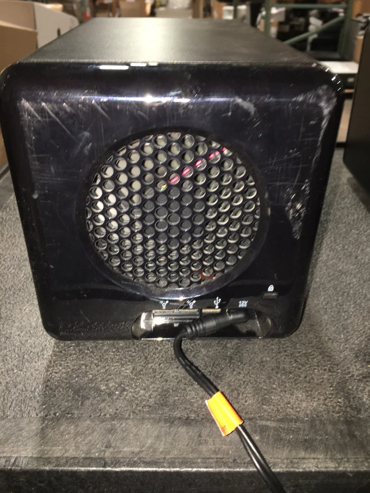 Drobo DR04D-D 4-Bay Storage Enclosure – No Drives - Image 3 of 4