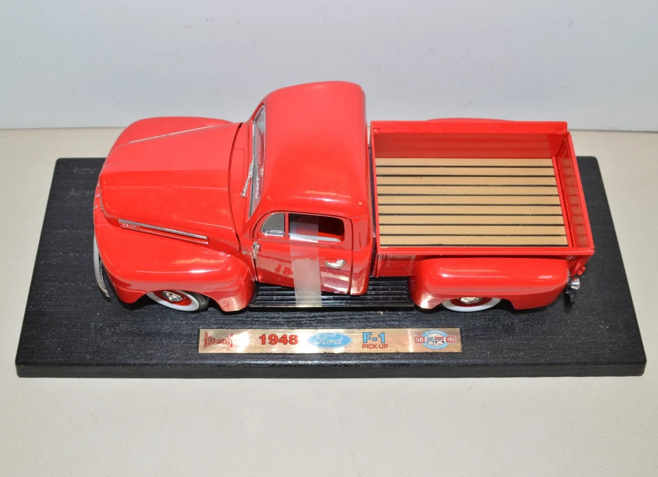 Road Signature 1948 FORD F1 PICK-UP TRUCK 1:18 Scale Diecast Vehicle - Image 2 of 4