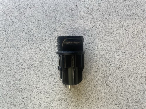BMW 750i F01 2008-2012 ~ toma de luz trasera tapa maletero ~ 63117407330 - Imagen 2 de 3