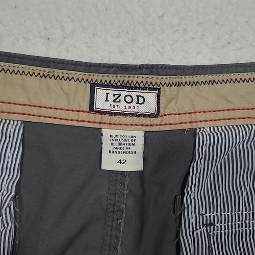 IZOD Saltwater Cargo Shorts Men's 42 Gray Camping Hiking Outdoors - Picture 2 of 7