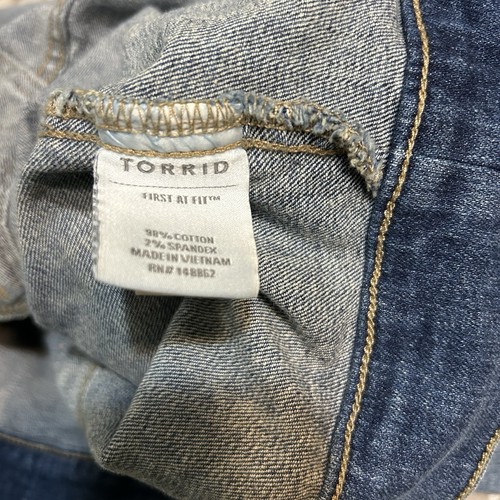 Chaqueta de mezclilla recortada sin cuello TORRID para mujer 3X elástica manga 3/4 Jean Plus - Imagen 8 de 10