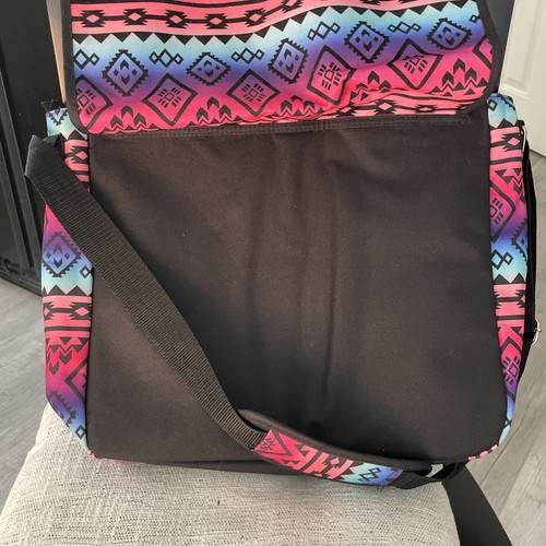 Justice Padded Bag Laptop Book Backpack Messenger Bag School Very Good Condition - Picture 6 of 9