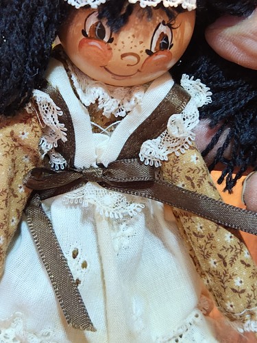 Skurrile lockige Haare Wäscheklammer Puppen mit Schaukel von Lucas Collectibles - Bild 10 von 16