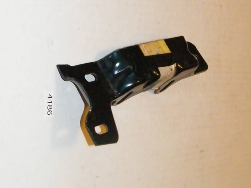 Hood Latch Lateral Mounting Bracket 1978 1979 1980 Regal Cutlass 1257359 - Bild 3 von 4