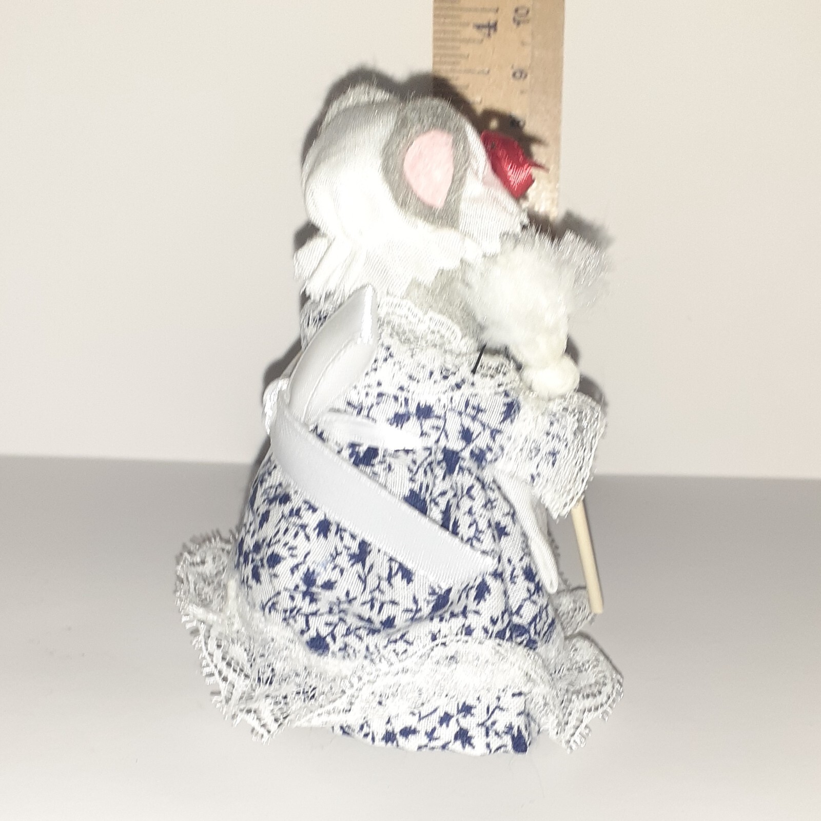 Picture 4 of 5