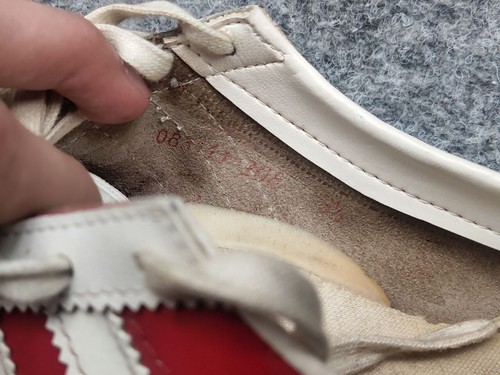 Adidas Hobby Vintage Sneakers 70's Austria Red Leather Trainers - Picture 18 of 23