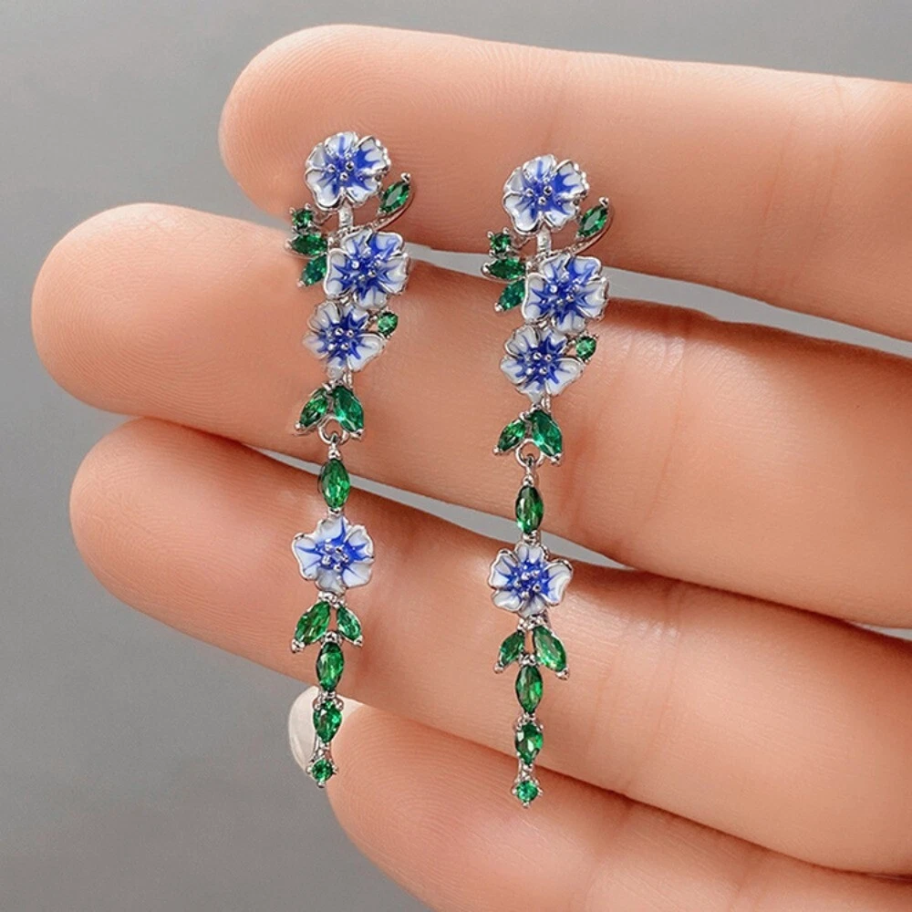 Beautiful hanging best sale earrings