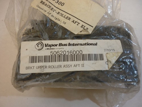 Wabtec Bracket Upper Roller Assembly AFT II, pn 5062016000 - Picture 3 of 6
