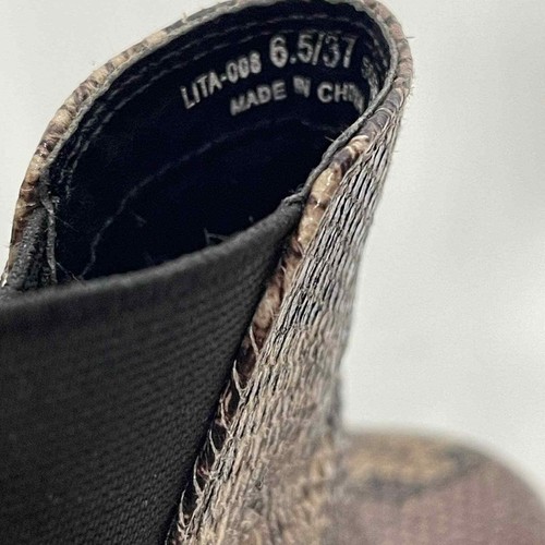 Dirty Laundry Chunky Block Heel Booties - Picture 10 of 11