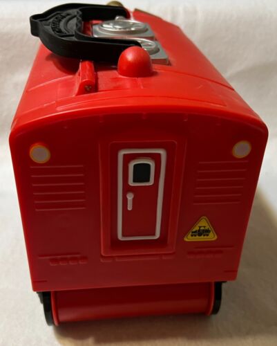 Estuche de transporte de vagones de tren Chuggington rojo WILSON juguete fundido a presión almacenamiento curva de aprendizaje - Imagen 3 de 7