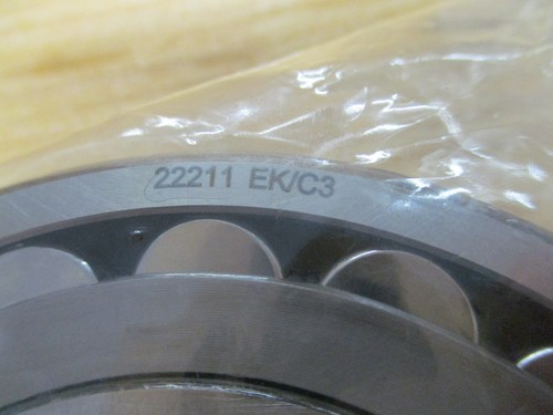 SKF 22211 EK/C3 Spherical Roller Bearing 22211EKC3 - Picture 3 of 4