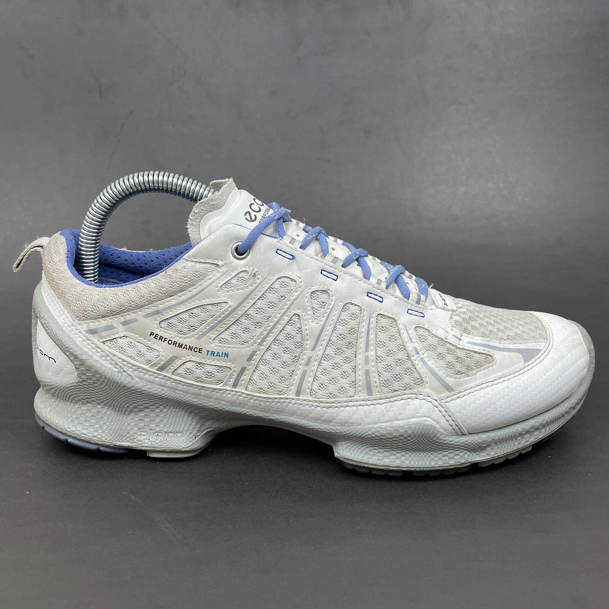 ecco tennis shoes