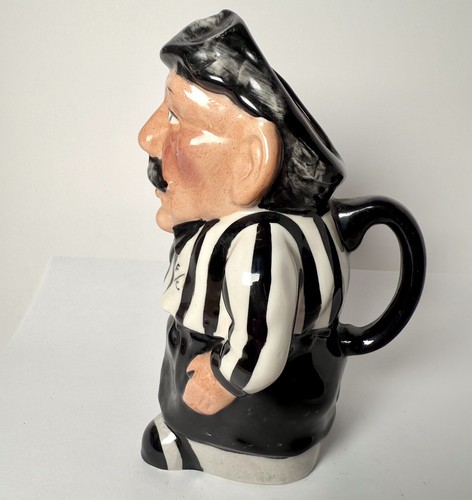 Staffordshire Manor Toby Referee Face Jug Figure 6” Entitled Footballer Vintage - Picture 2 of 8