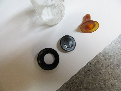 VTG Evenflo Mini 3 Inch Baby Glass Bottle w/ Nipple-Ring-Seal USA - Picture 10 of 13